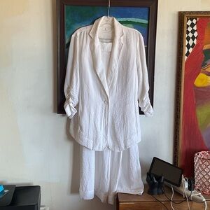 b new york Elegant White Jacket and Pants Set